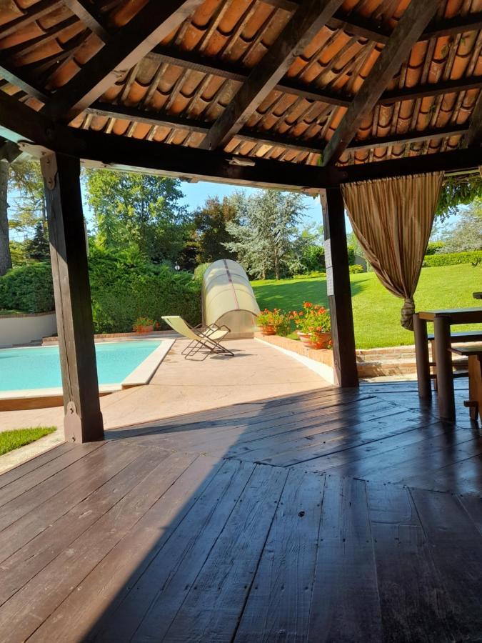 Tenuta Degli Angeli Rossi Asti Eksteriør billede