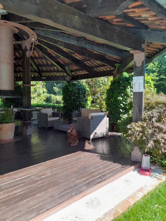 Tenuta Degli Angeli Rossi Asti Eksteriør billede
