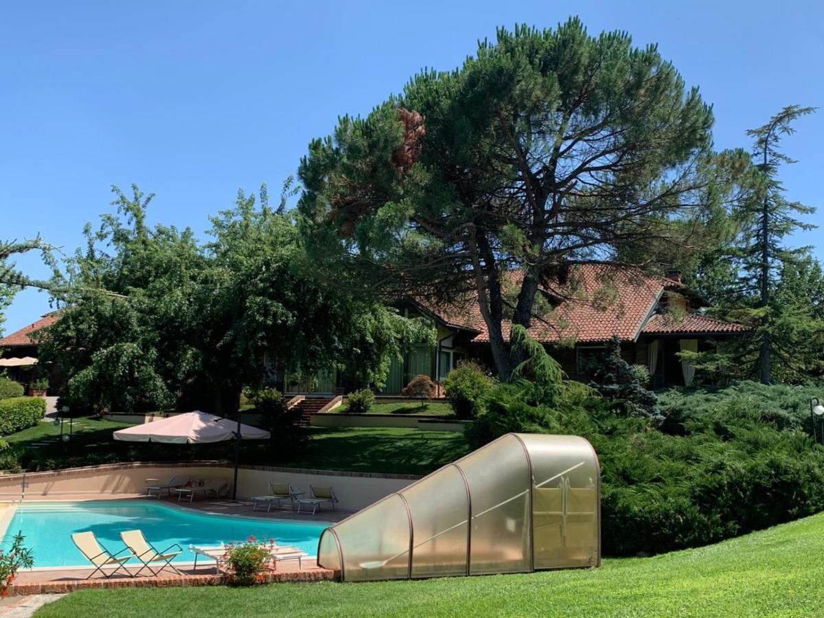 Tenuta Degli Angeli Rossi Asti Eksteriør billede