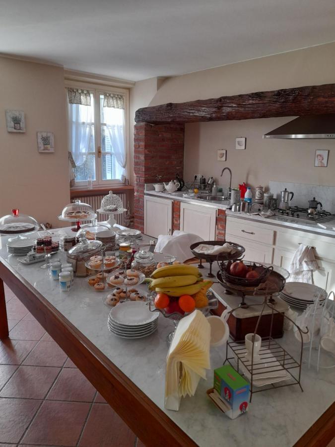 Tenuta Degli Angeli Rossi Asti Eksteriør billede