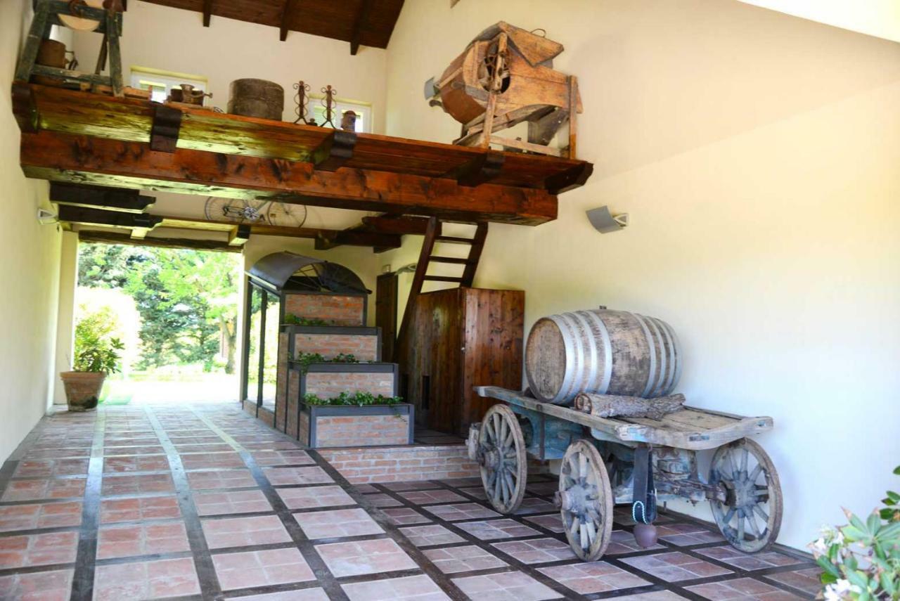 Tenuta Degli Angeli Rossi Asti Eksteriør billede