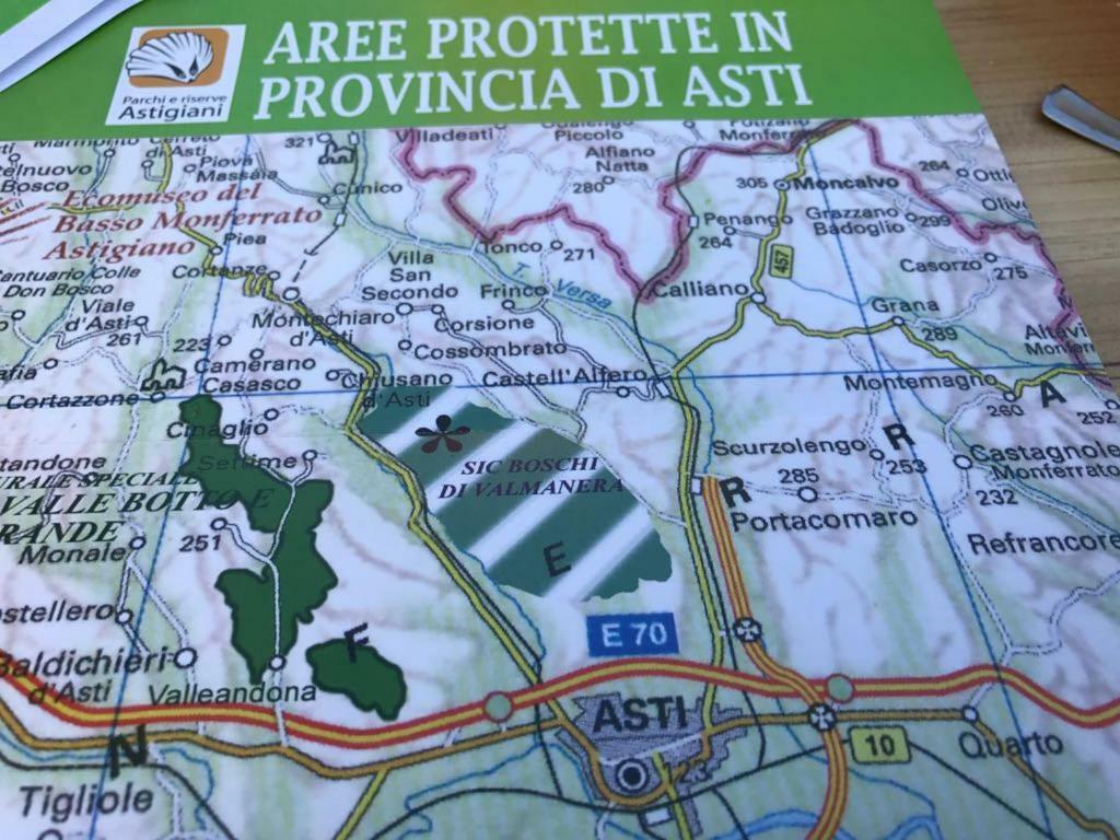 Tenuta Degli Angeli Rossi Asti Eksteriør billede
